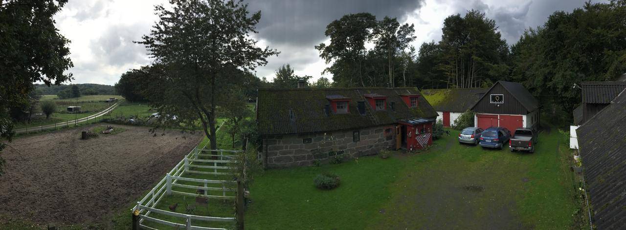Farm Stay Happy Dogs Ranch Veberod Экстерьер фото
